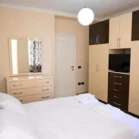 Dream House Apartment